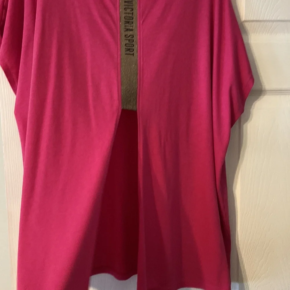 Victoria Sport size XL shirt in excellent condition - Picture 4 of 7